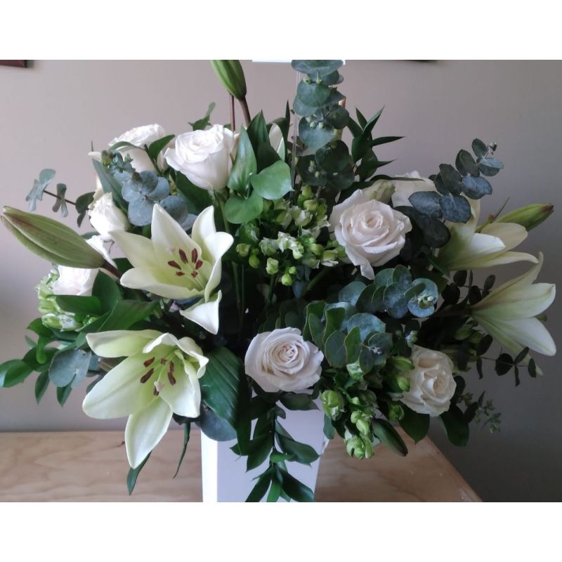 ROSAS LILIUM ALSTROEMELIA EN BASE DE MADERA