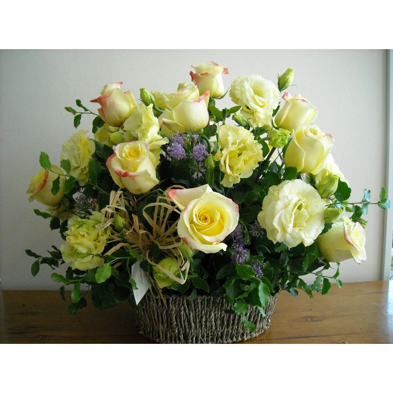 ROSAS LISIANTHUS Y VERONICA