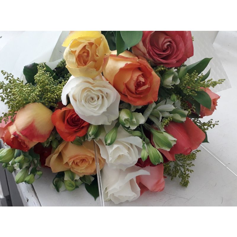 ROSAS NACIONALES CON SOLIDAGO