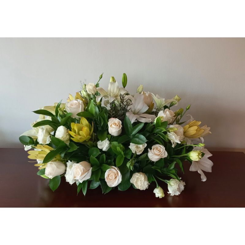 ROSA LILUM  LISIANTHUS FOLLAJE EUCADENDRO VERDE