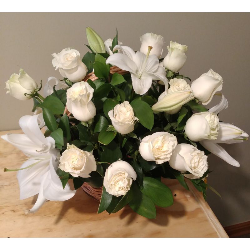 BASE DE MIMBRE REDONDA ROSAS Y LILIUM