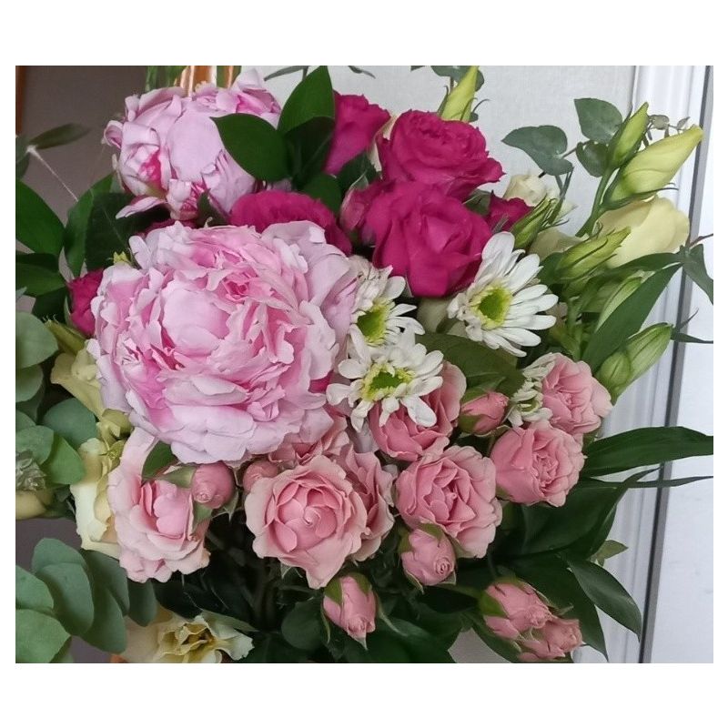 PEONIAS MINI ROSAS ROSAS MABLE LISIANTHUS